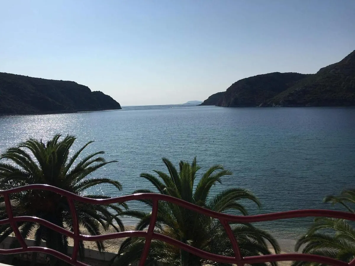 Studios Meliton Porto Koufo Aparthotel